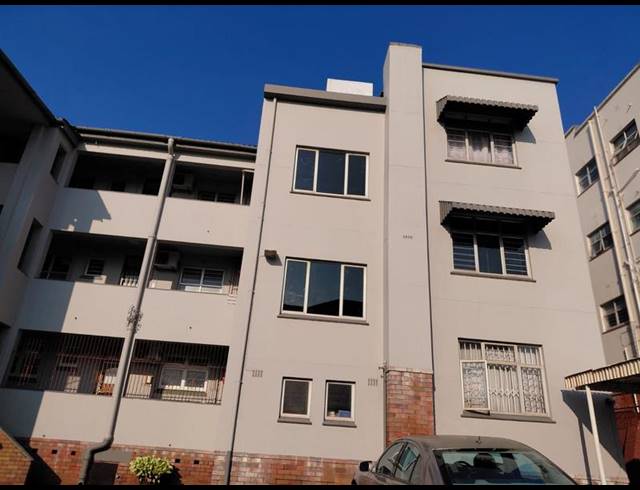 3 BEDROOM APARTMENT FOR SALE IN GLENWOOD